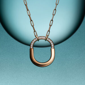 Necklaces & Pendants